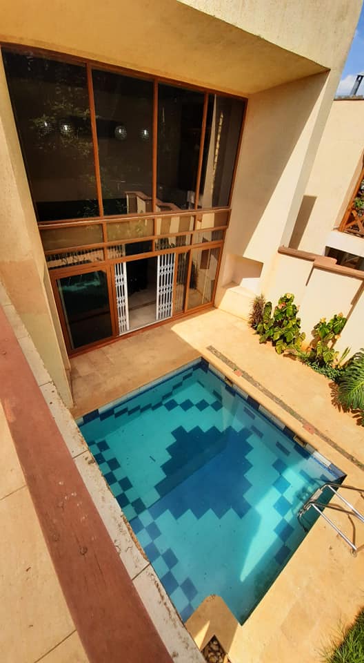 5 Bedroom Villa in Lavington