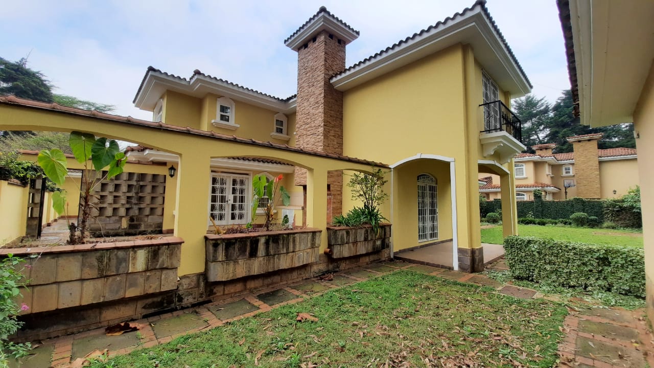 4 Bedroom Plus Dsq House