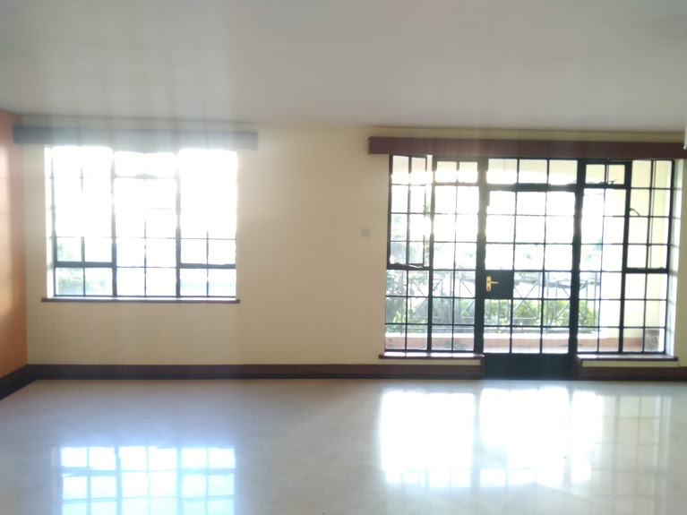 Unfurnished 3 Bedroom Plus Dsq Apartment