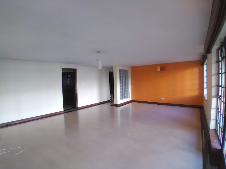 Unfurnished 3 Bedroom Plus Dsq Apartment