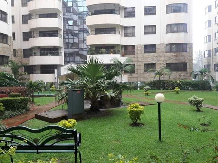 3 BEDROOM PLUS DSQ APARTMENT FOR SALE IN LAVINGTON