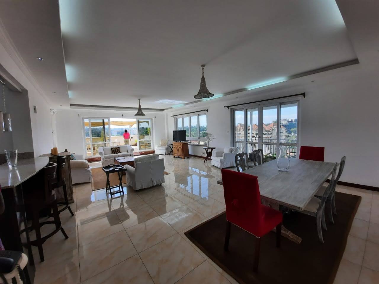 Tasteful Penthouse Apartment in Westlands