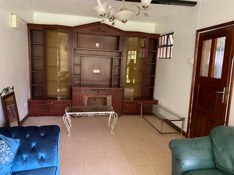 2 Bedroom Guestwing in Hillview
