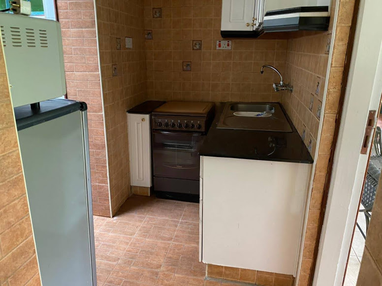 2 Bedroom Guestwing in Hillview