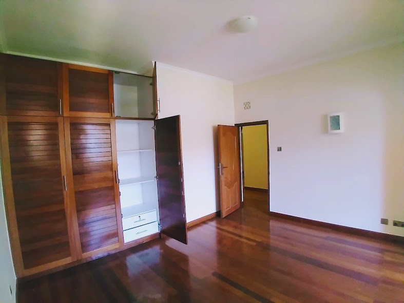 5 Bedroom House for rent