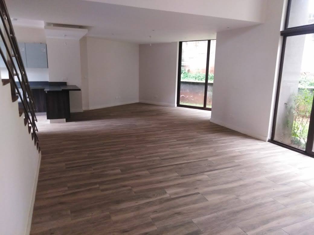 Executive 4 Bedroom Townhouse 