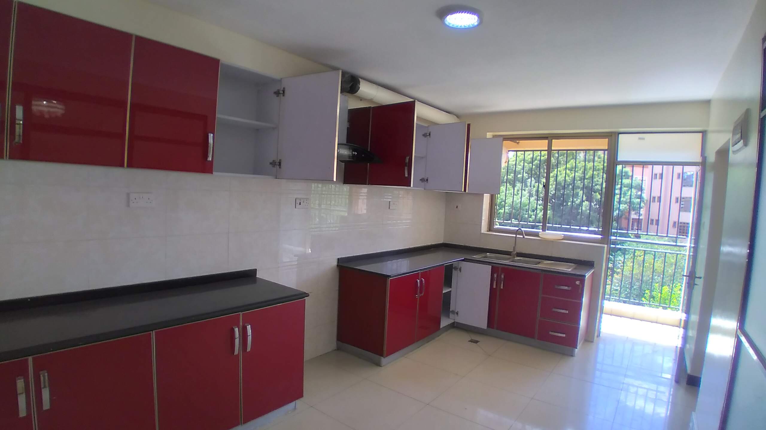 Unfurnished 3 Bedroom plus Sq Apartment in Kilimani
