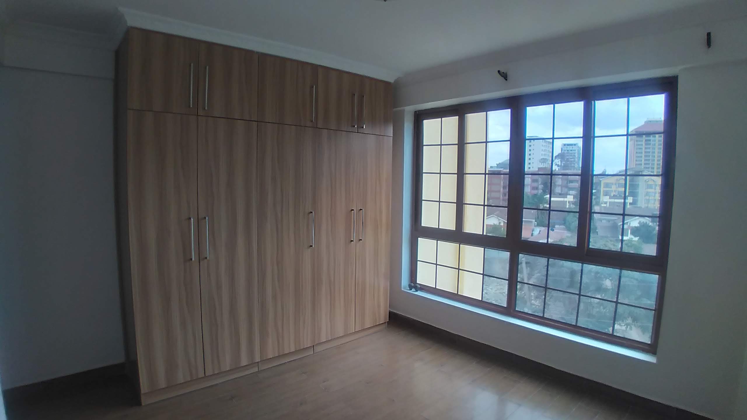 Unfurnished 3 Bedroom plus Dsq Apartment in Kilimani