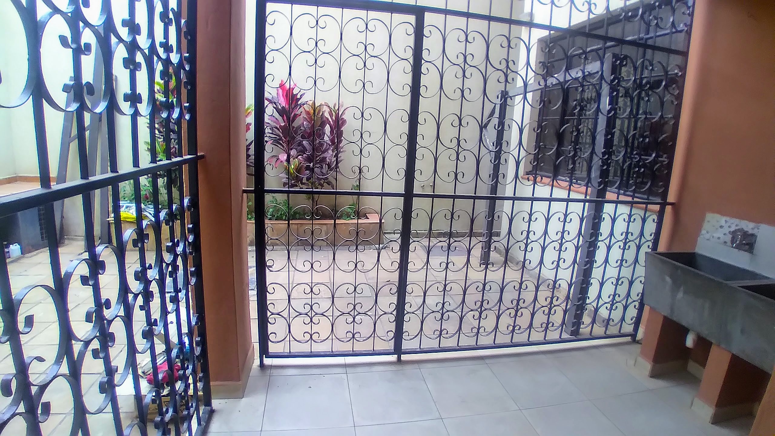 4 Bedroom Townhouse