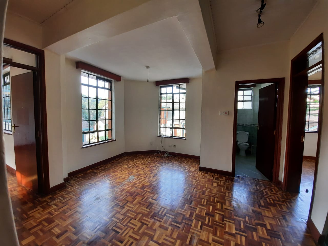 4 Bedroom Maisonette in Lavington