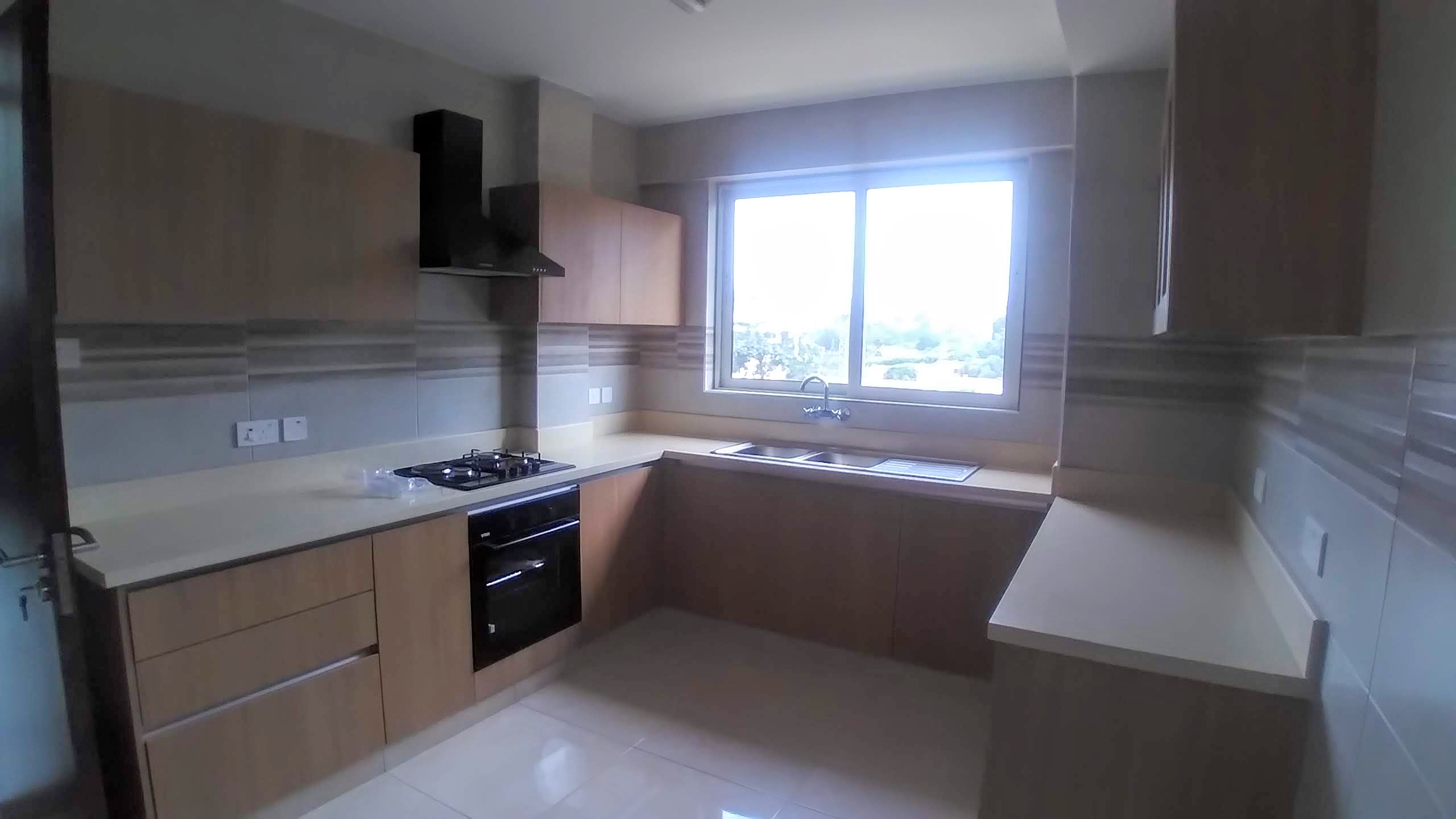 3 Bedroom Unfurnished Apartments