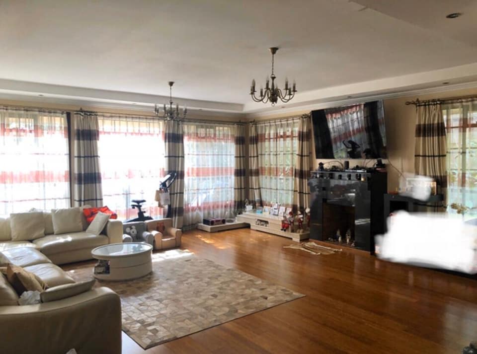 4 Bedroom Townhouse for SALE!