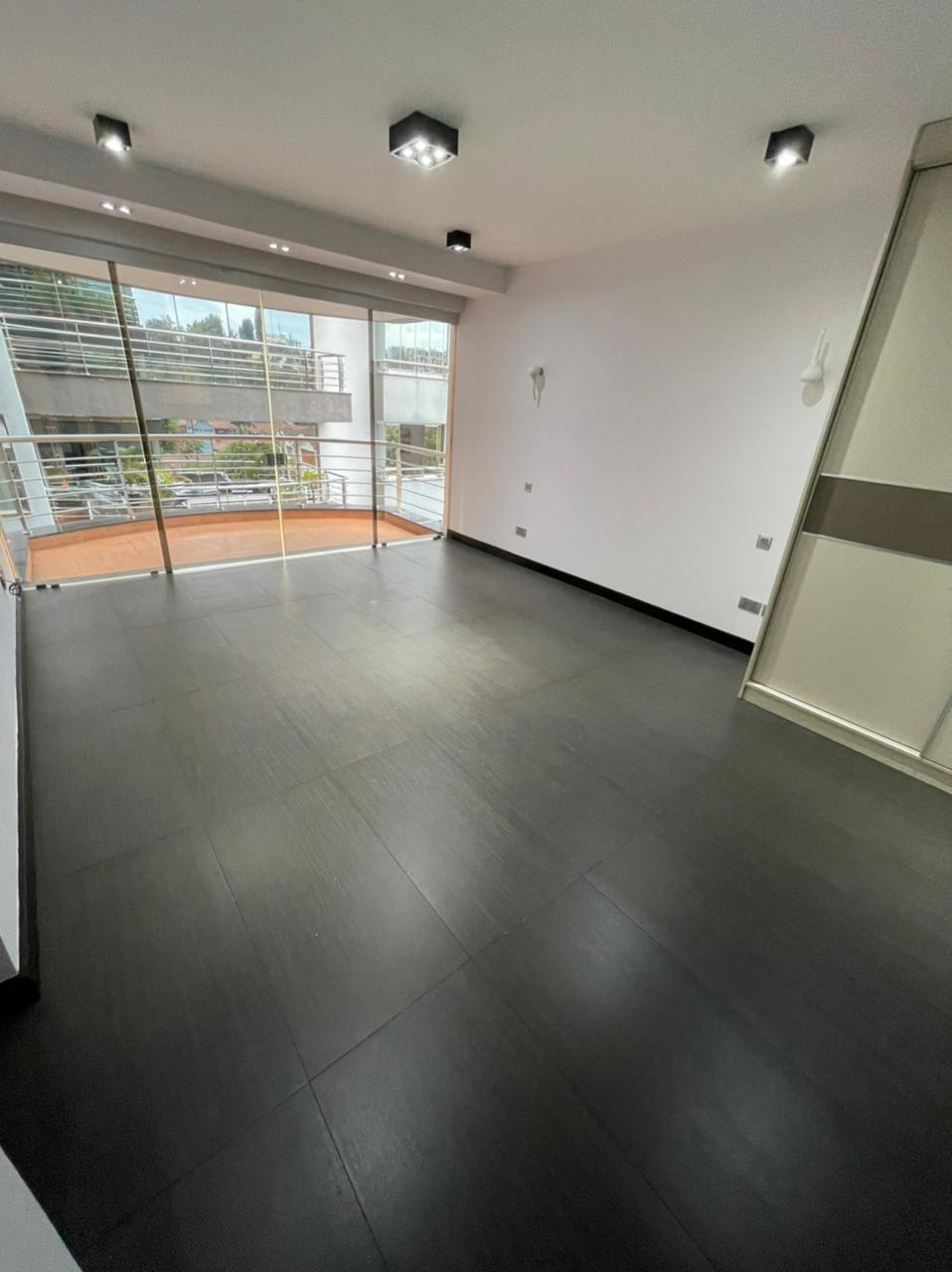 3 Bedroom Apartment in Riverside