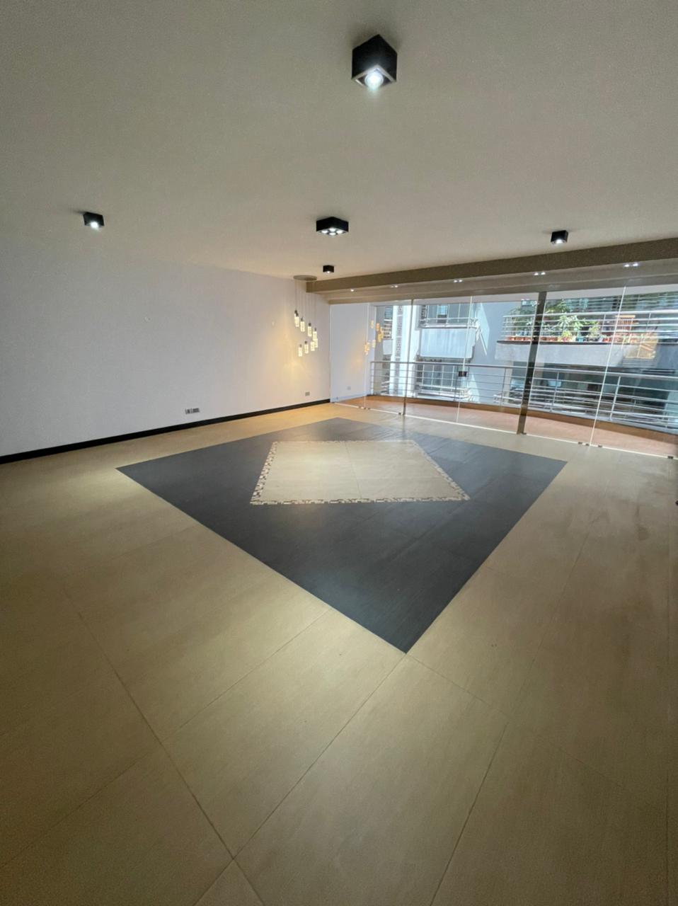 3 Bedroom Apartment in Riverside