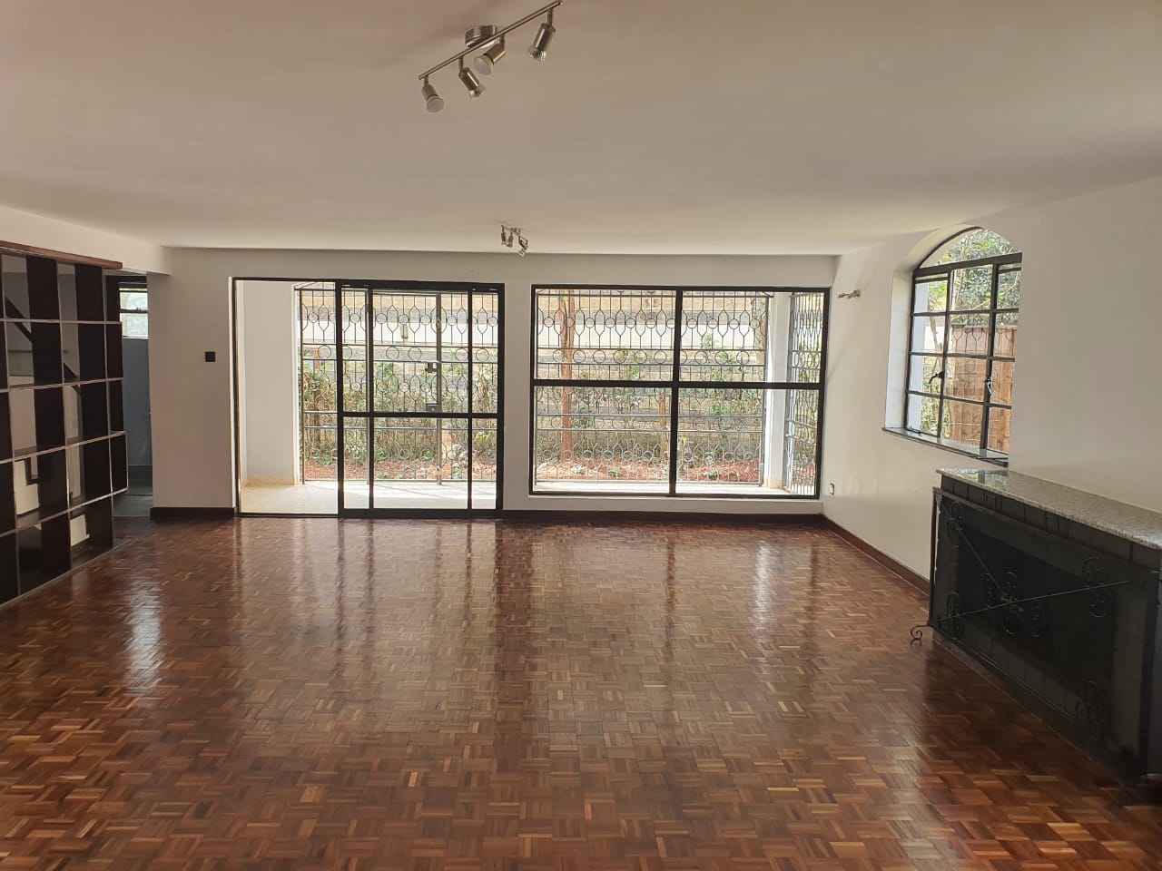5 Bedroom House in Lavington Area