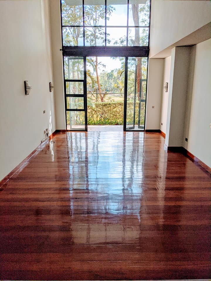 3 BEDROOM DUPLEX IN LAVINGTON