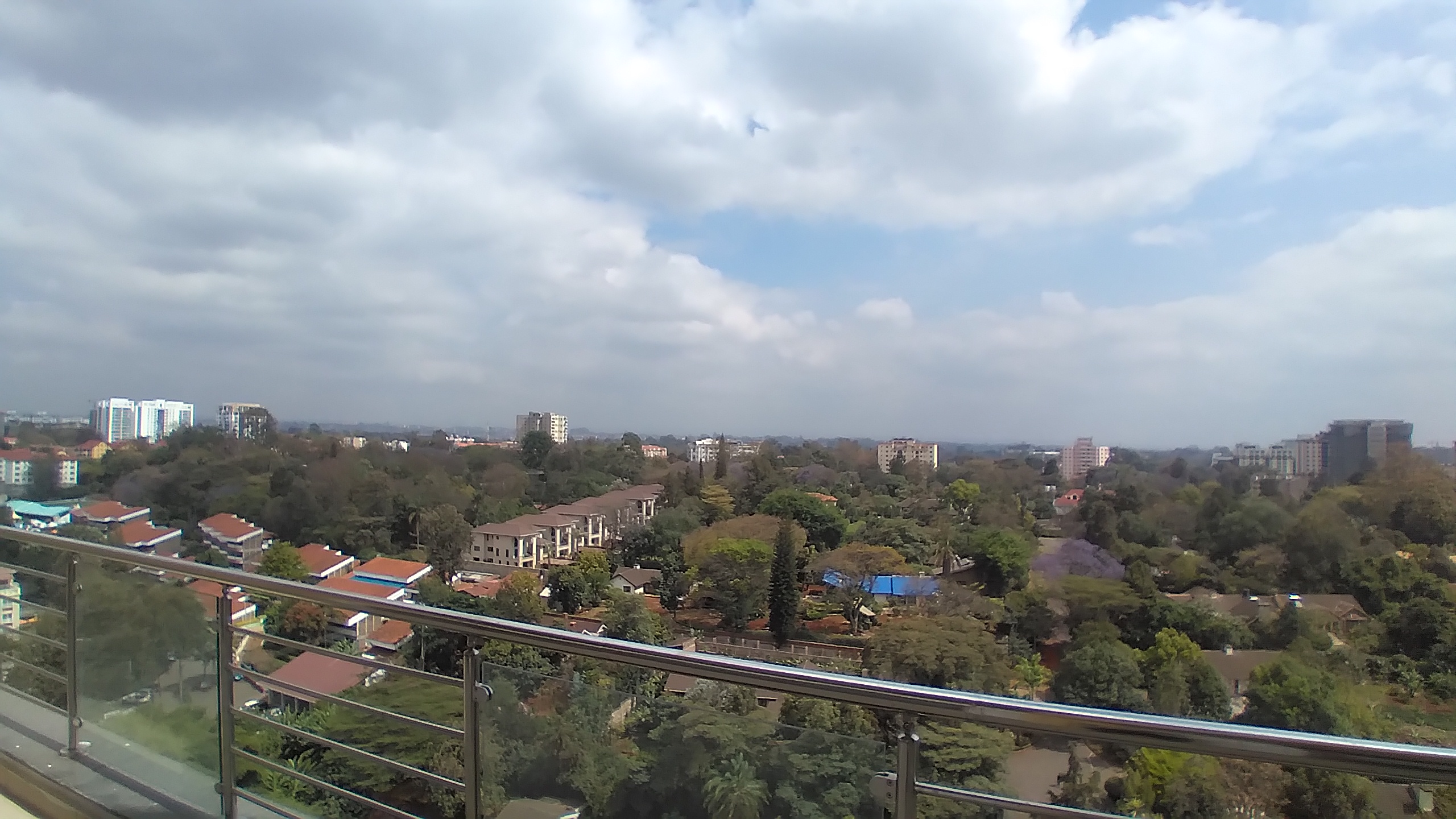 5 BEDROOM PENTHOUSE  IN LAVINGTON
