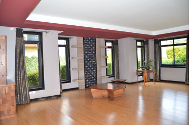 Executive 5 Bedroom Townhouse 