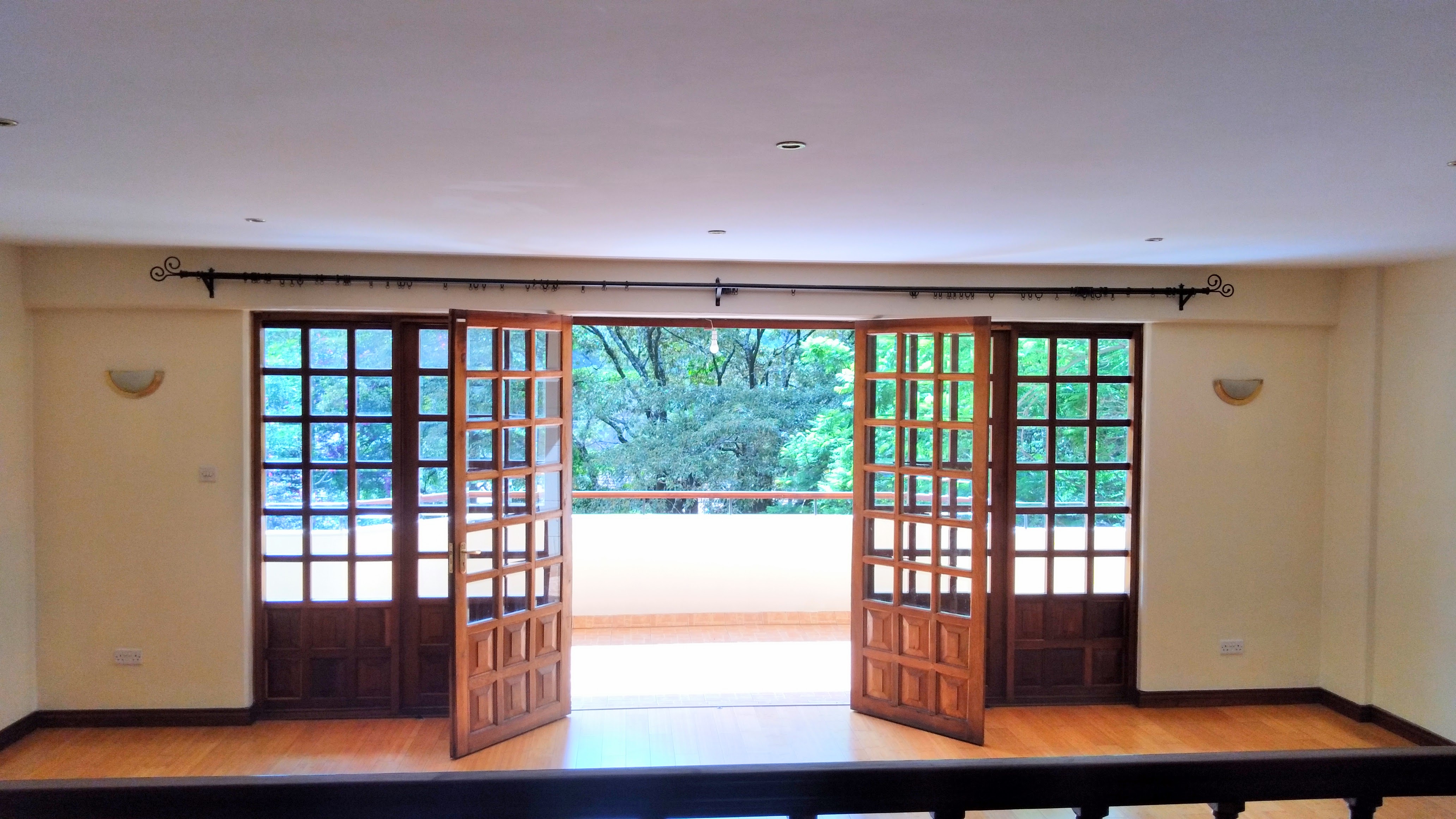 Unfurnished 3 Bedroom plus Dsq Apartment in Lavington