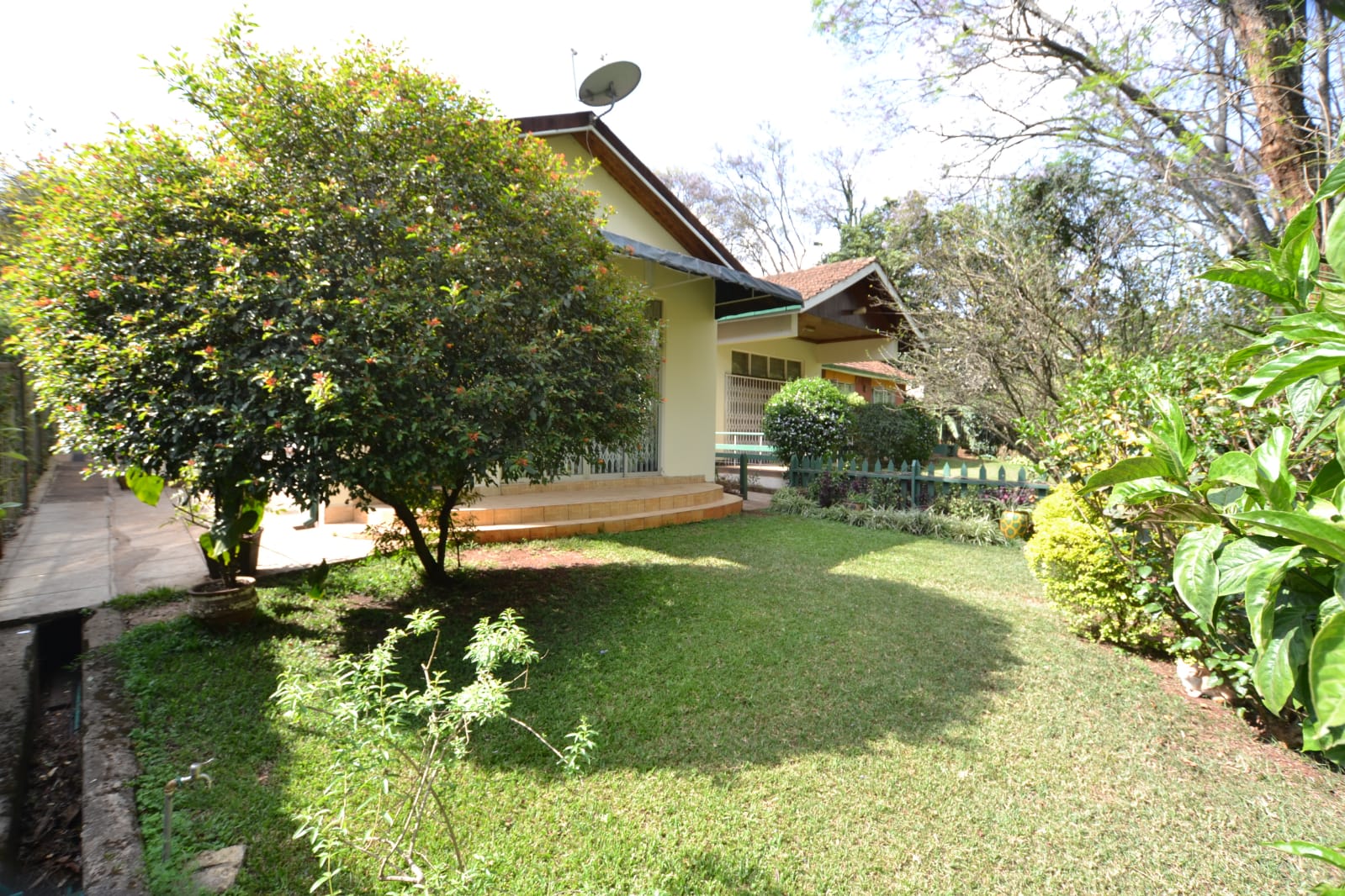 Furnished 2 Bedroom Cottage available in Lavington