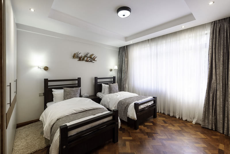 FURNISHED 3 BEDROOM APARTMENT IN RIVERSIDE