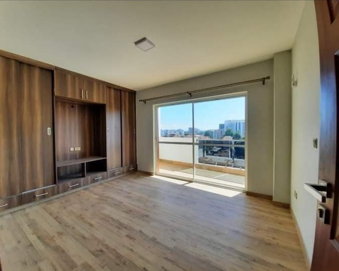 UNFURNISHED 2 BEDROOM LUXURY APARTMENTS