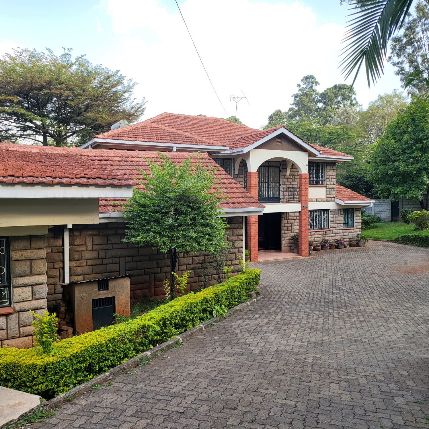 Scenic 5 Bedroom Double storey House To Let