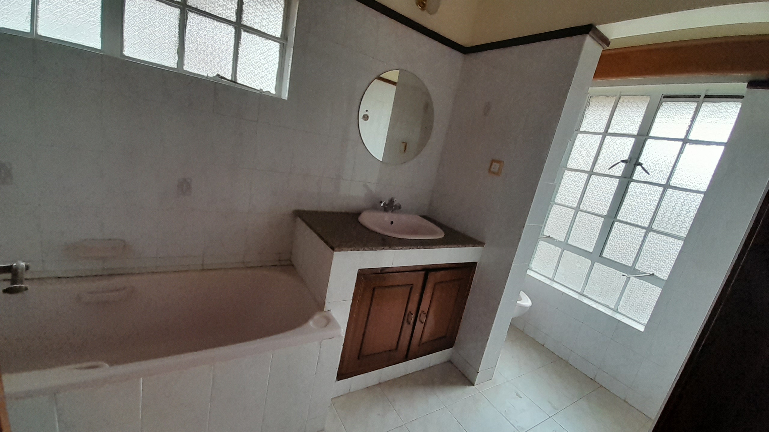 5Br unfurnished  townhouse in Westlands