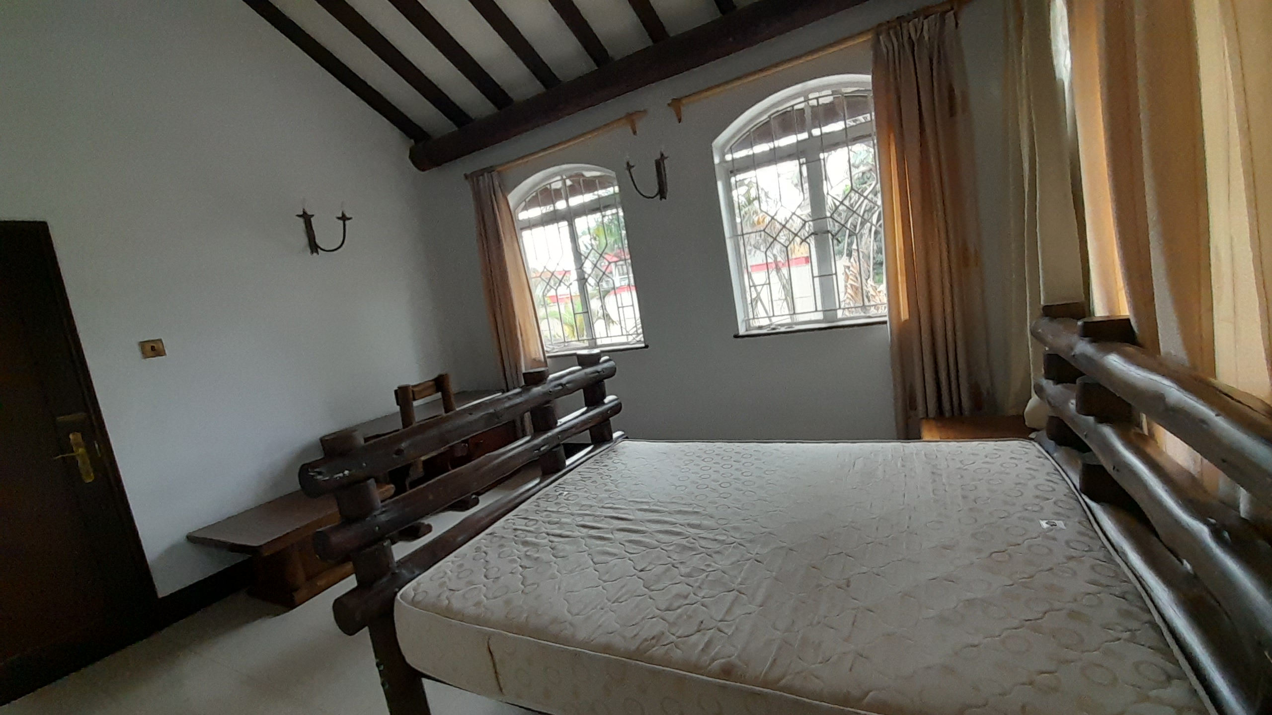 2Br cottage in Lavington