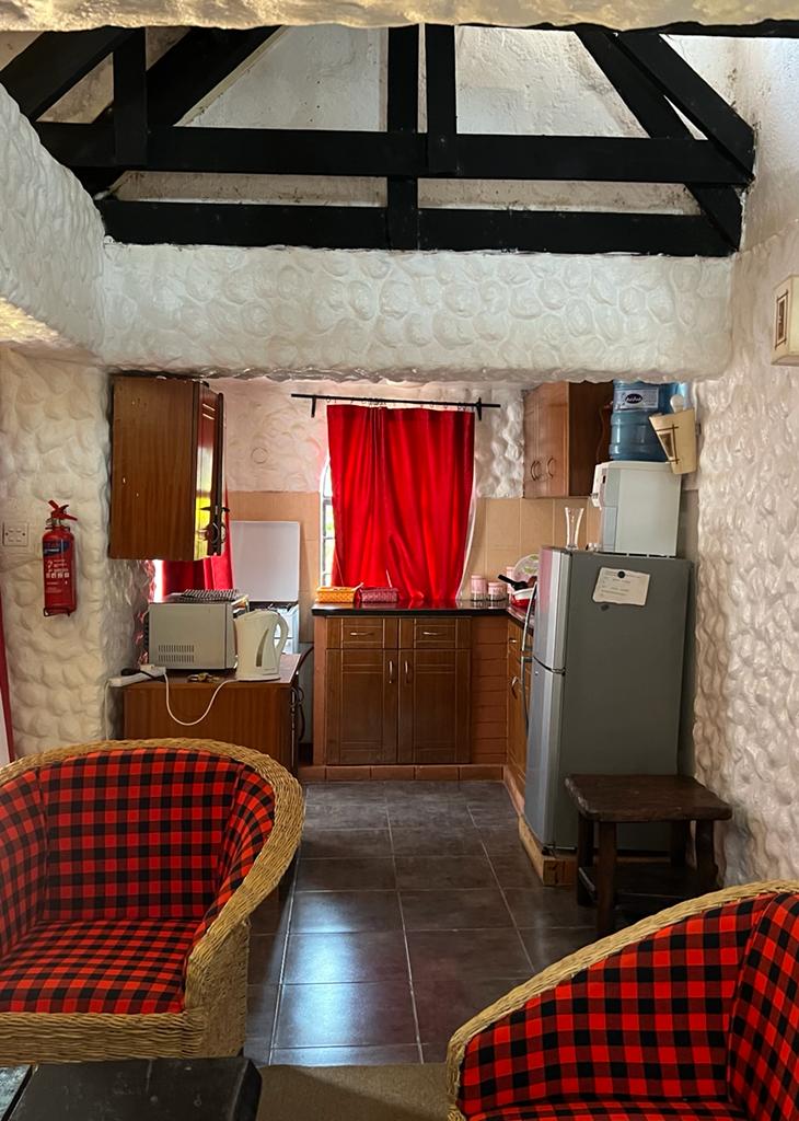 2Br furnished house available in Runda