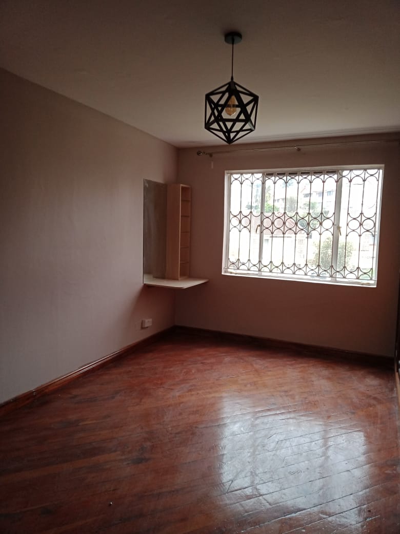 3Br apartment available in Kilimani 70k