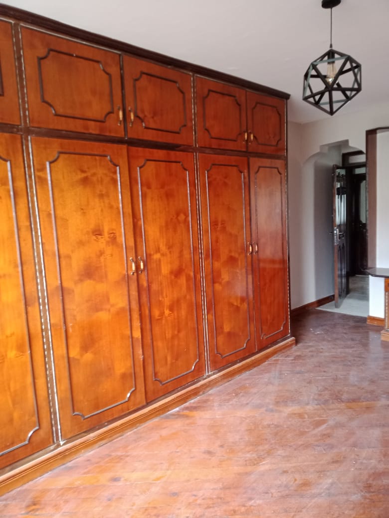3Br apartment available in Kilimani 70k