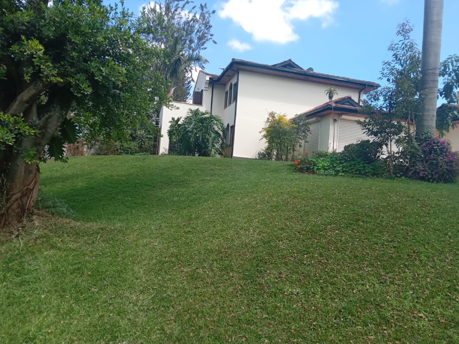 5Br house available in Kitsuru