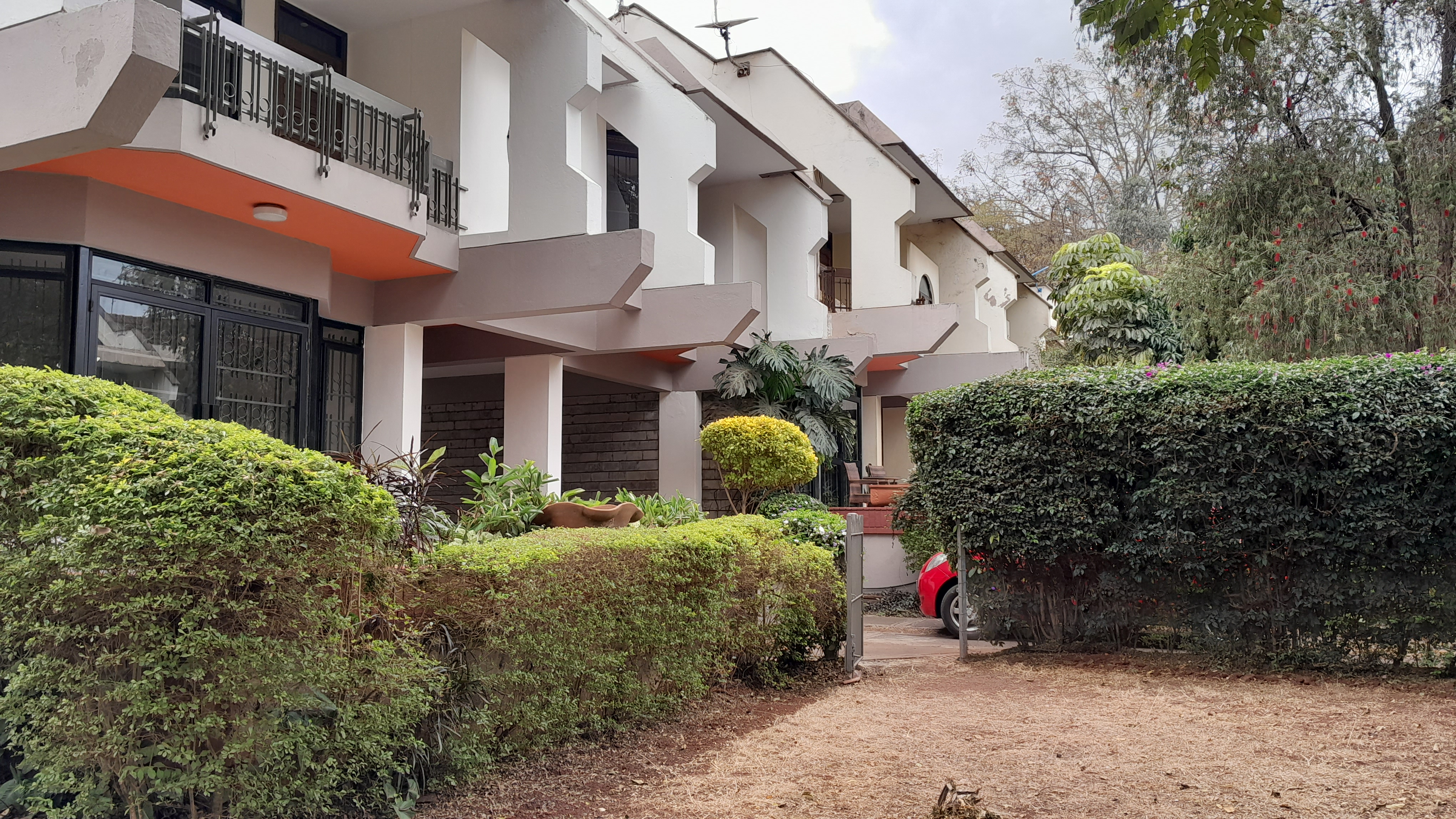 5 Bedroom Townhouse for rent in Lavington
