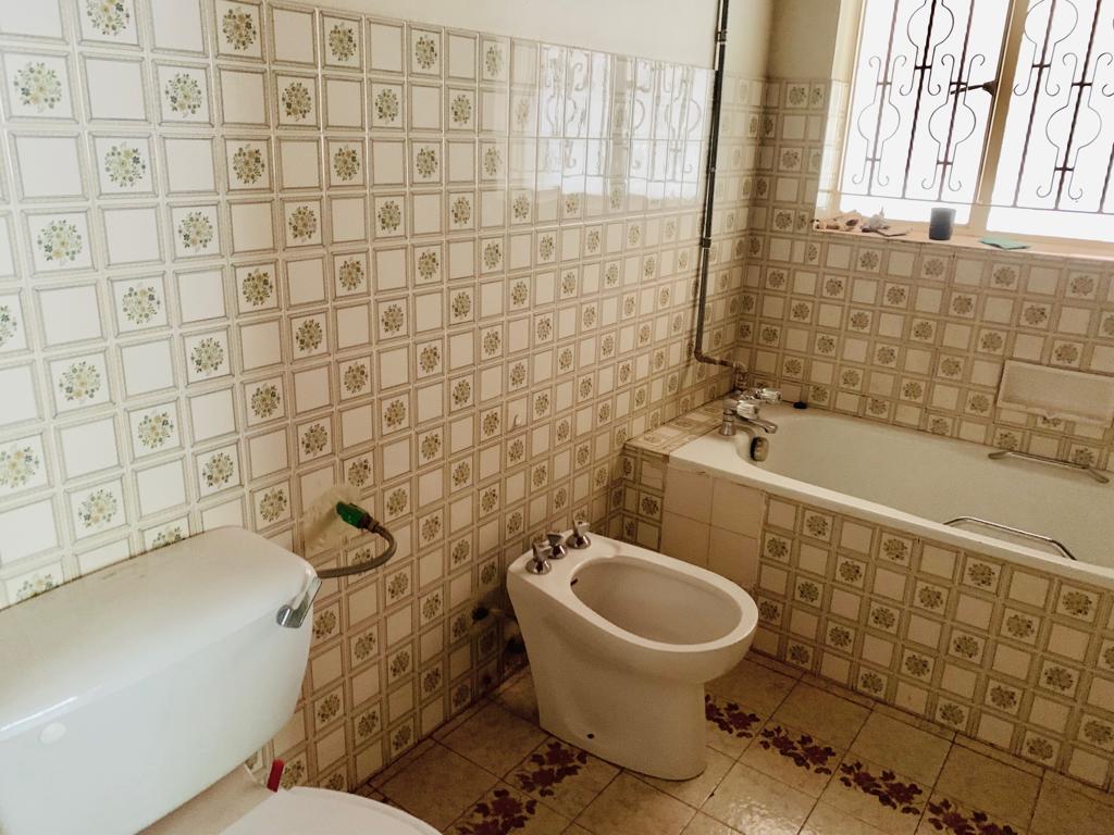 5Br house available for rent in Spring Valley