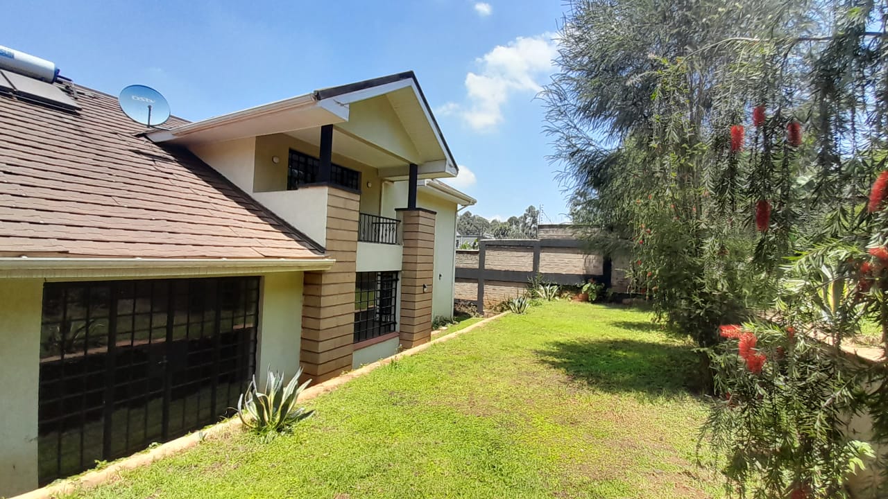 4Br all ensuite townhouse with SQ in Kitusuru