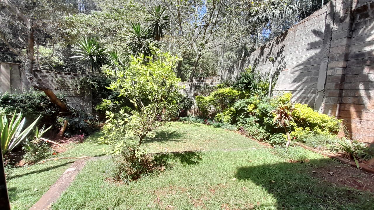 4Br +Dsq townhouse available for rent on Peponi Road