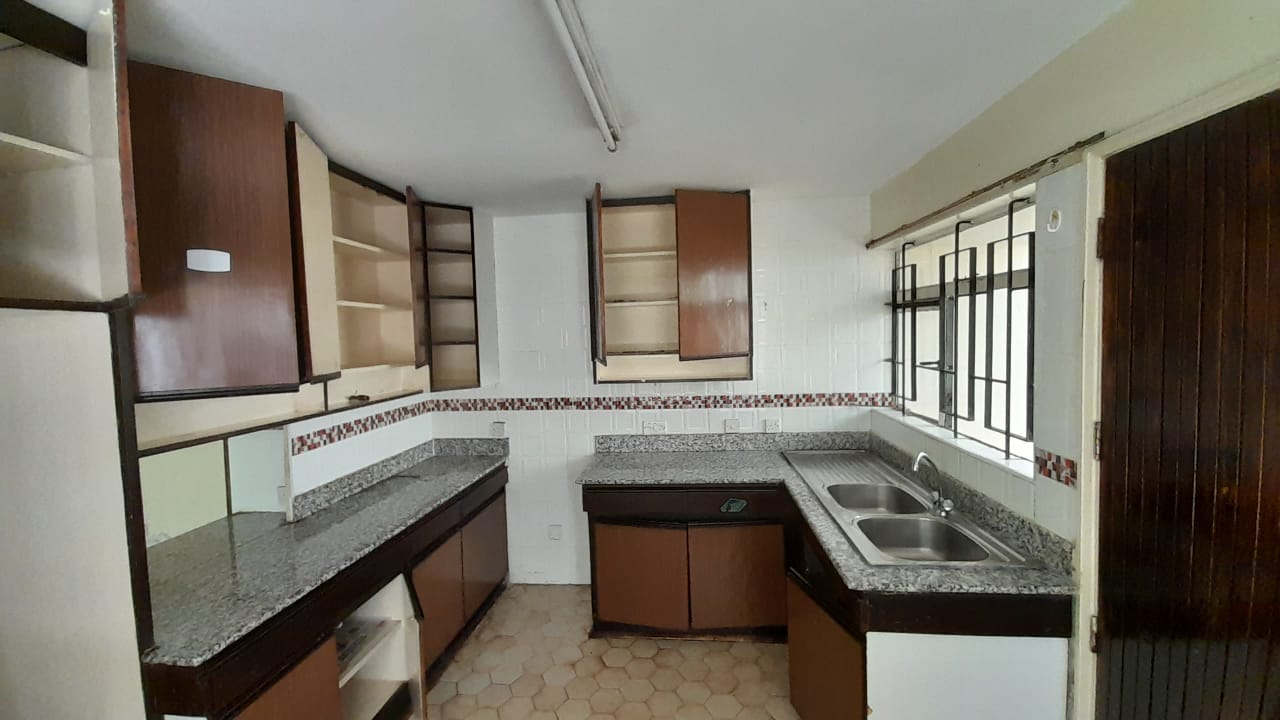 Unfurnished 4 Bedroom Townhouse in Kilimani