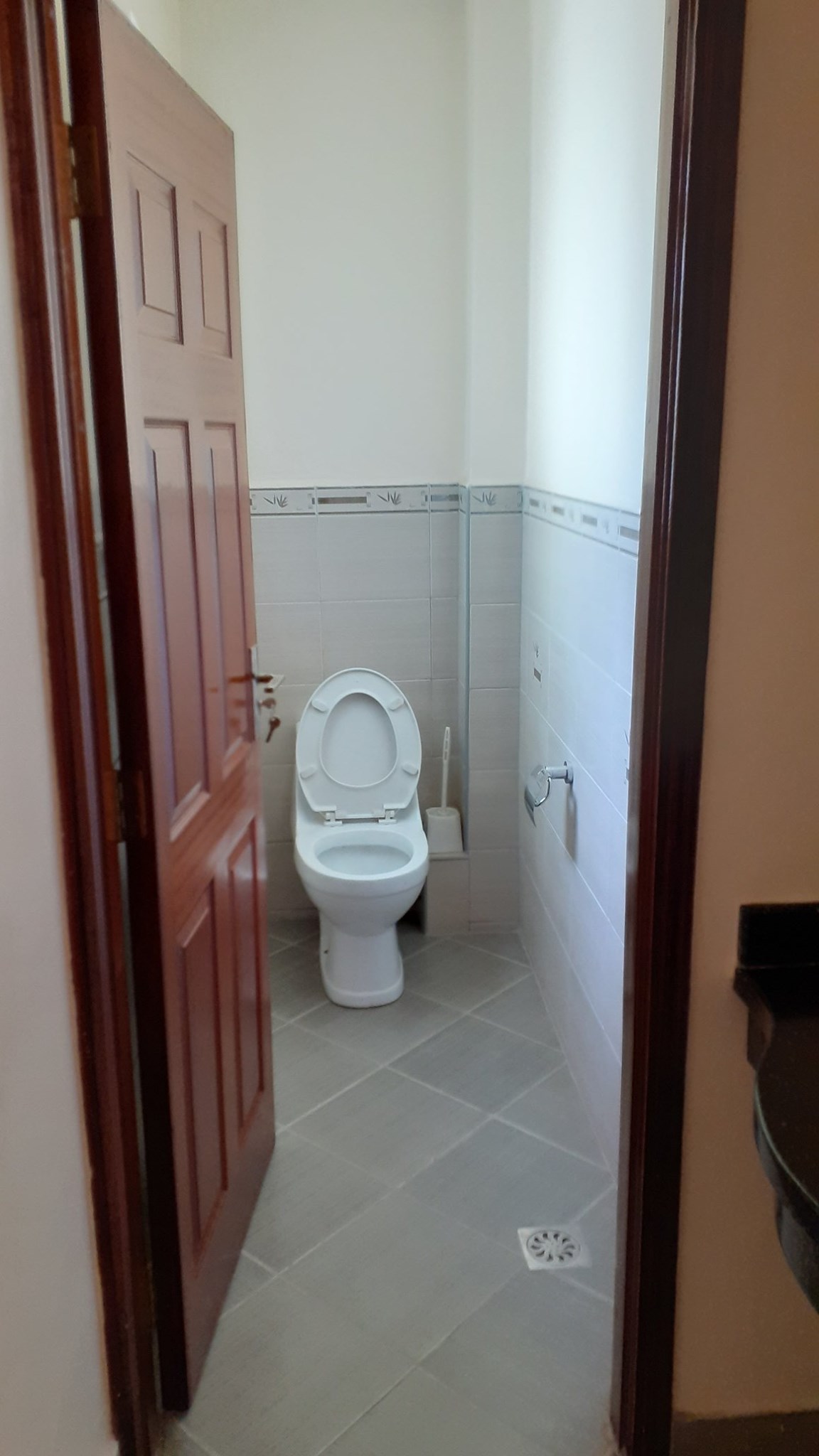 3Br unfurnished apartment + Dsq available for rent in Lavington