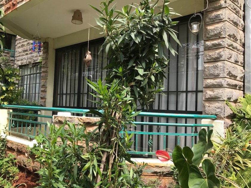 3Br unfurnished apartment + Dsq available for rent in Lavington