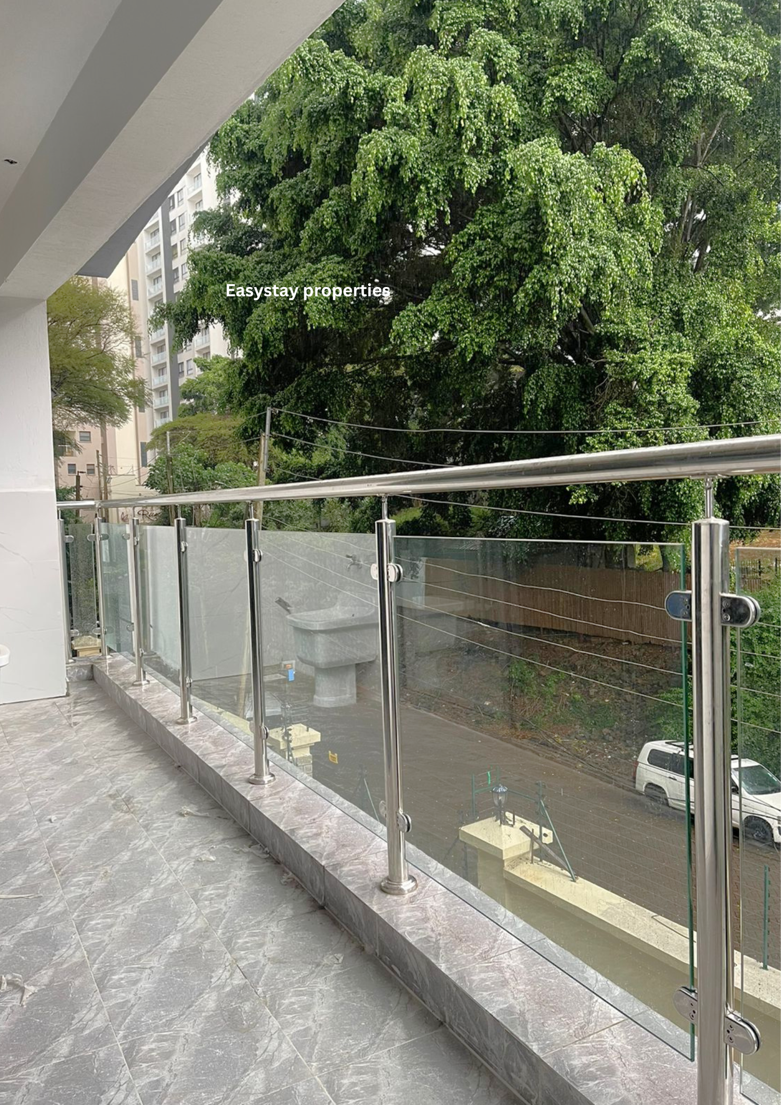 RIVERSIDE 2 BEDROOM APARTMENT