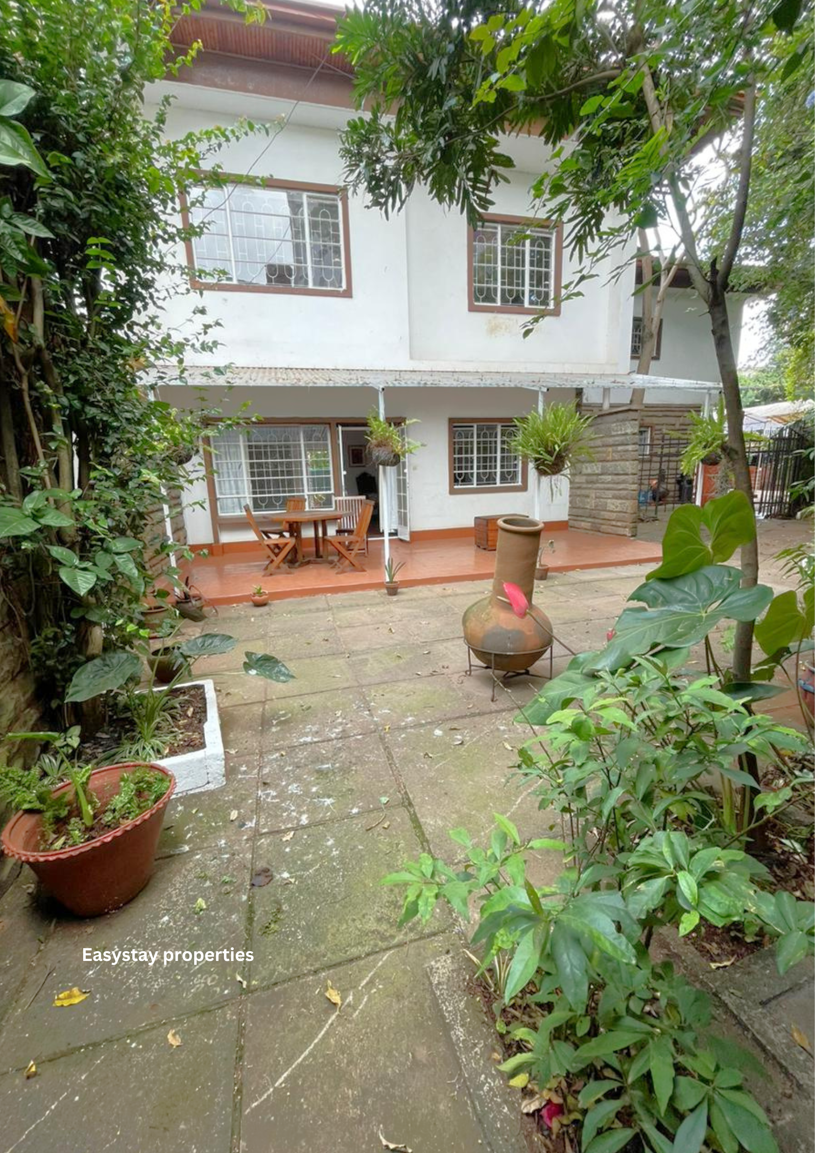 HURLINGHAM, 2 BEDROOM GUEST HOUSE FOR RENT