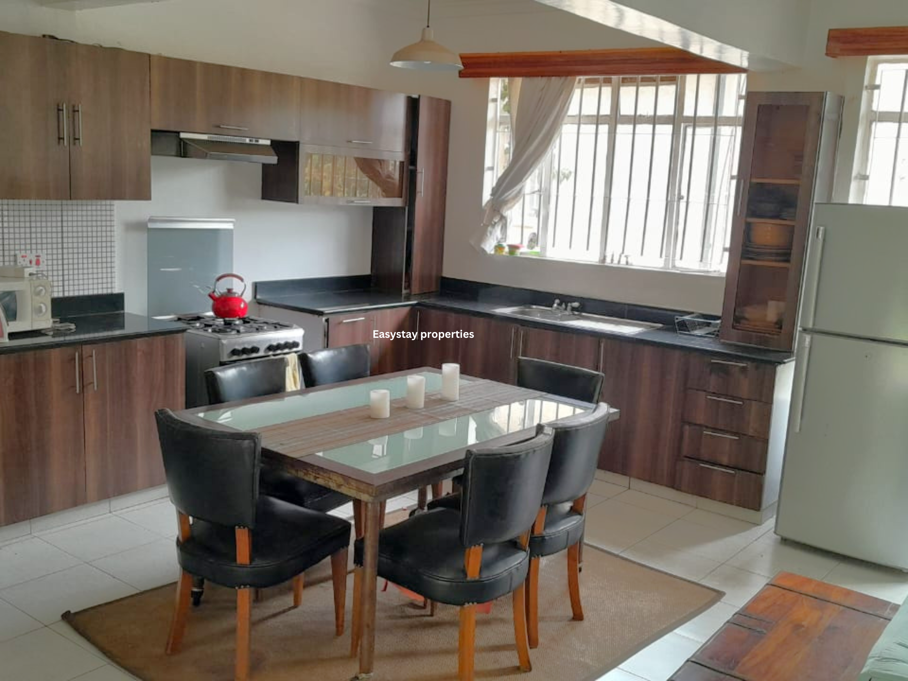 KITISURU, STUDIO APARTMENT
