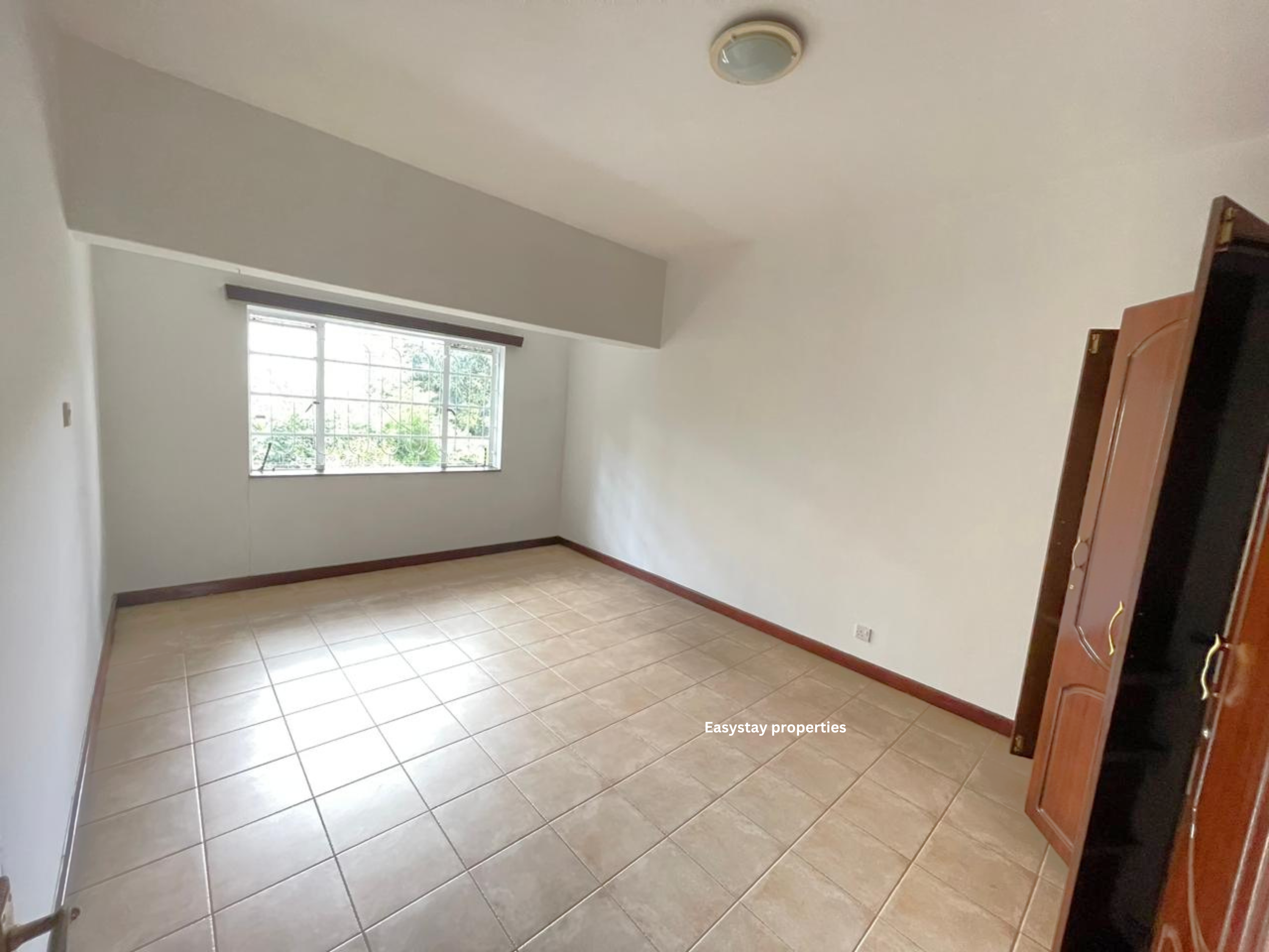 HURLINGHAM, 2 BEDROOM GUEST HOUSE