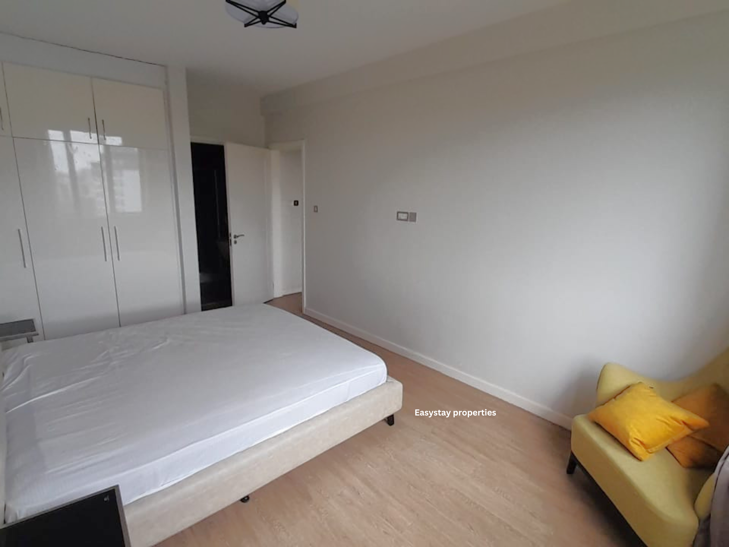 RIVERSIDE, 2 BEDROOM FURNISHED
