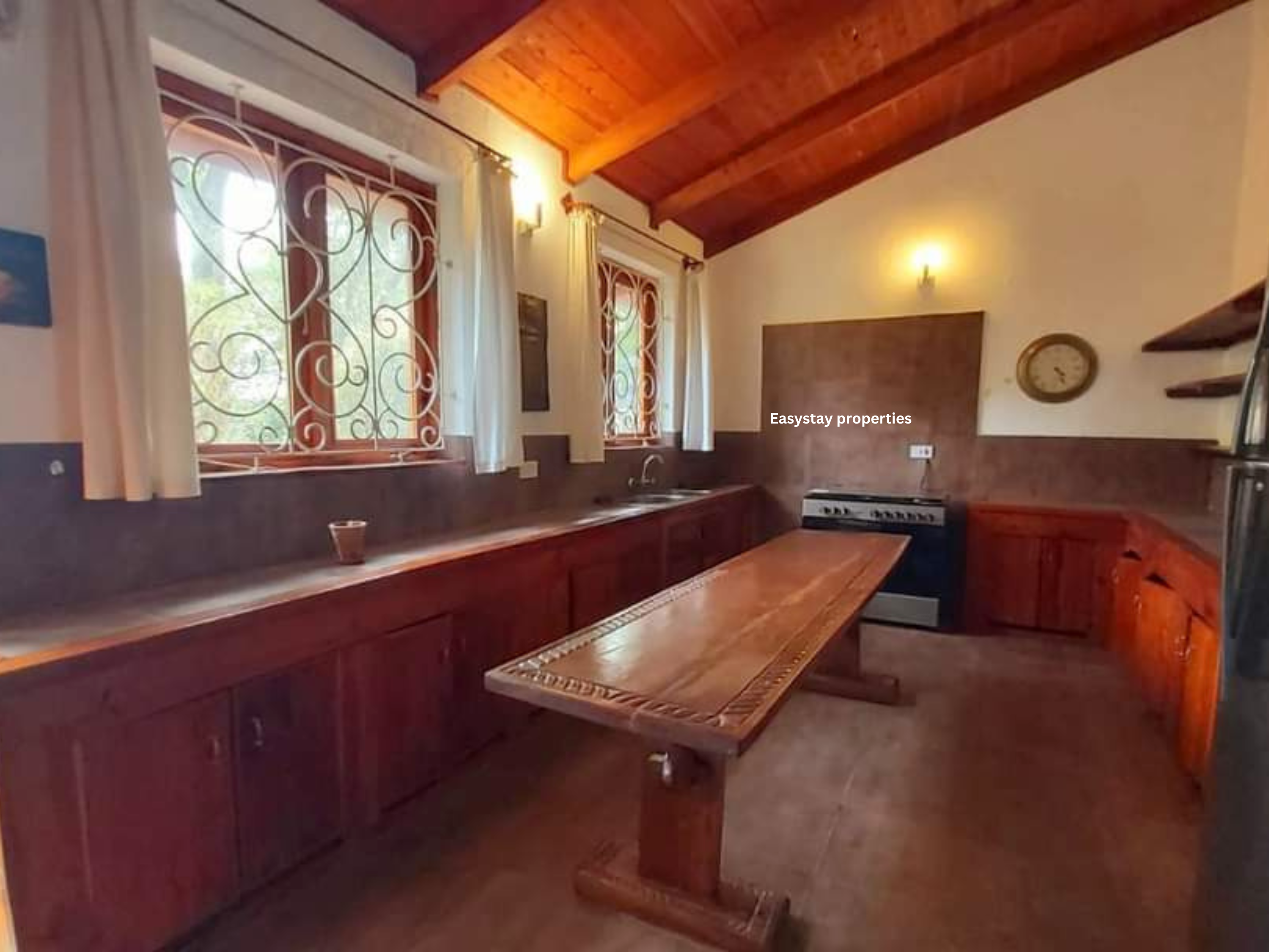 ROSSLYN, 4 BEDROOM FURNISHED HOUSE