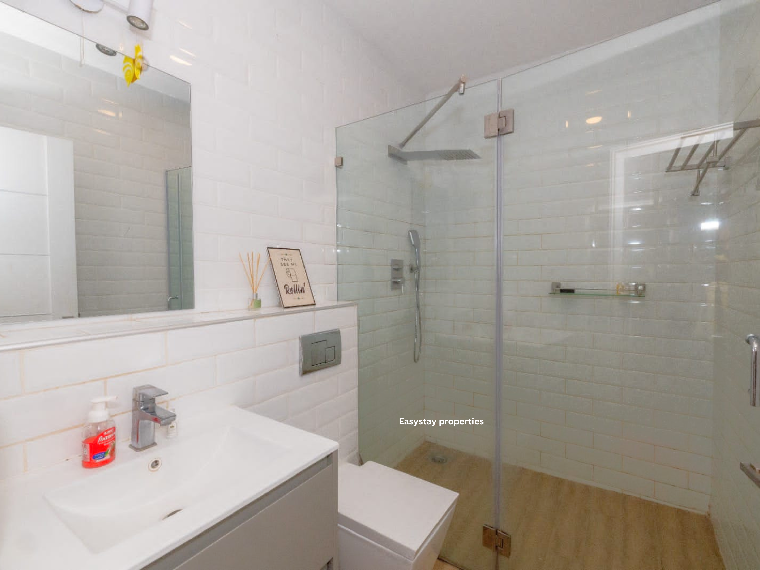 LAVINGTON, 2 BEDROOM FURNISHED APARTMENT