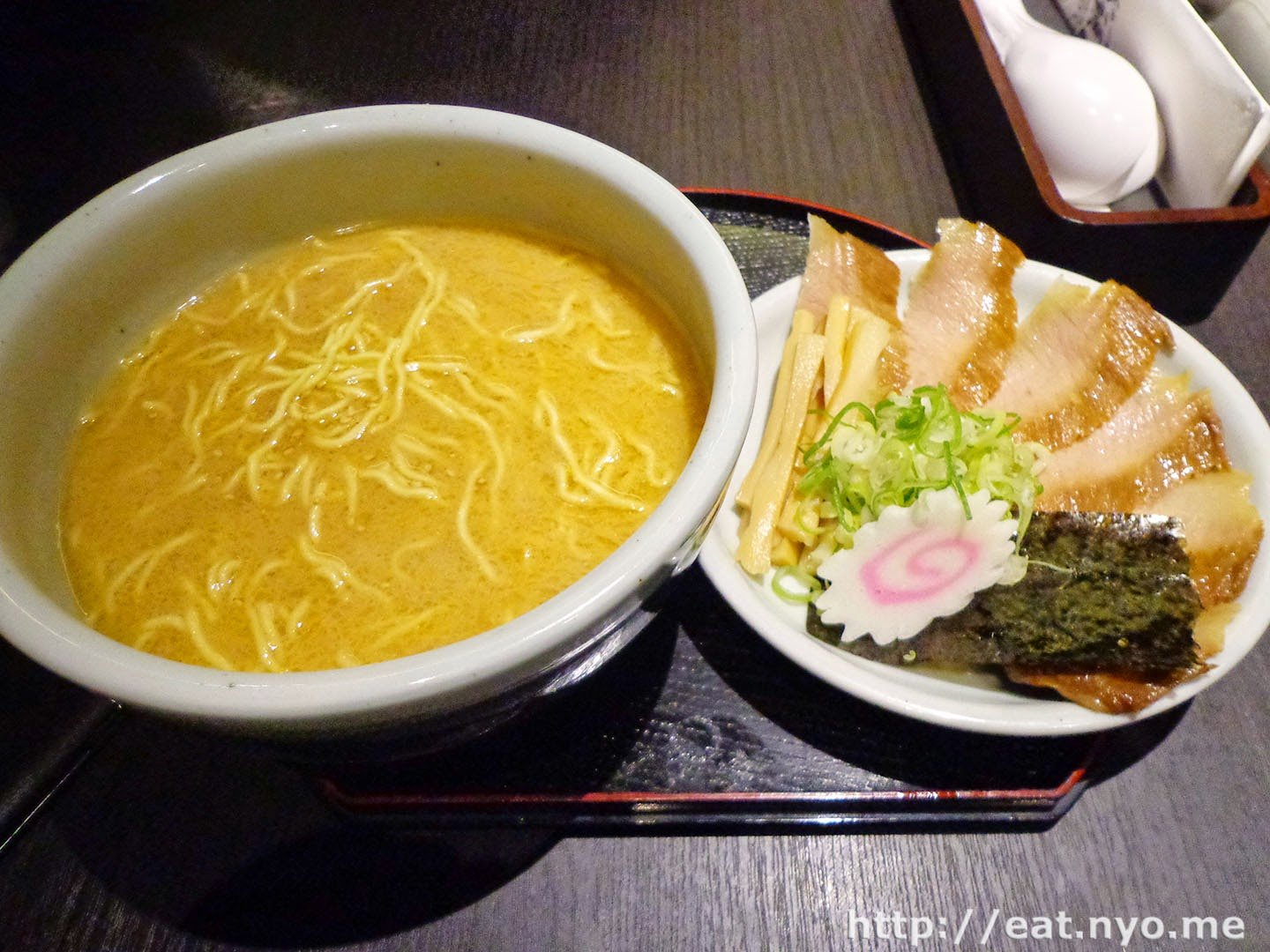 Special Iberiko Tokusen Toroniku Ramen