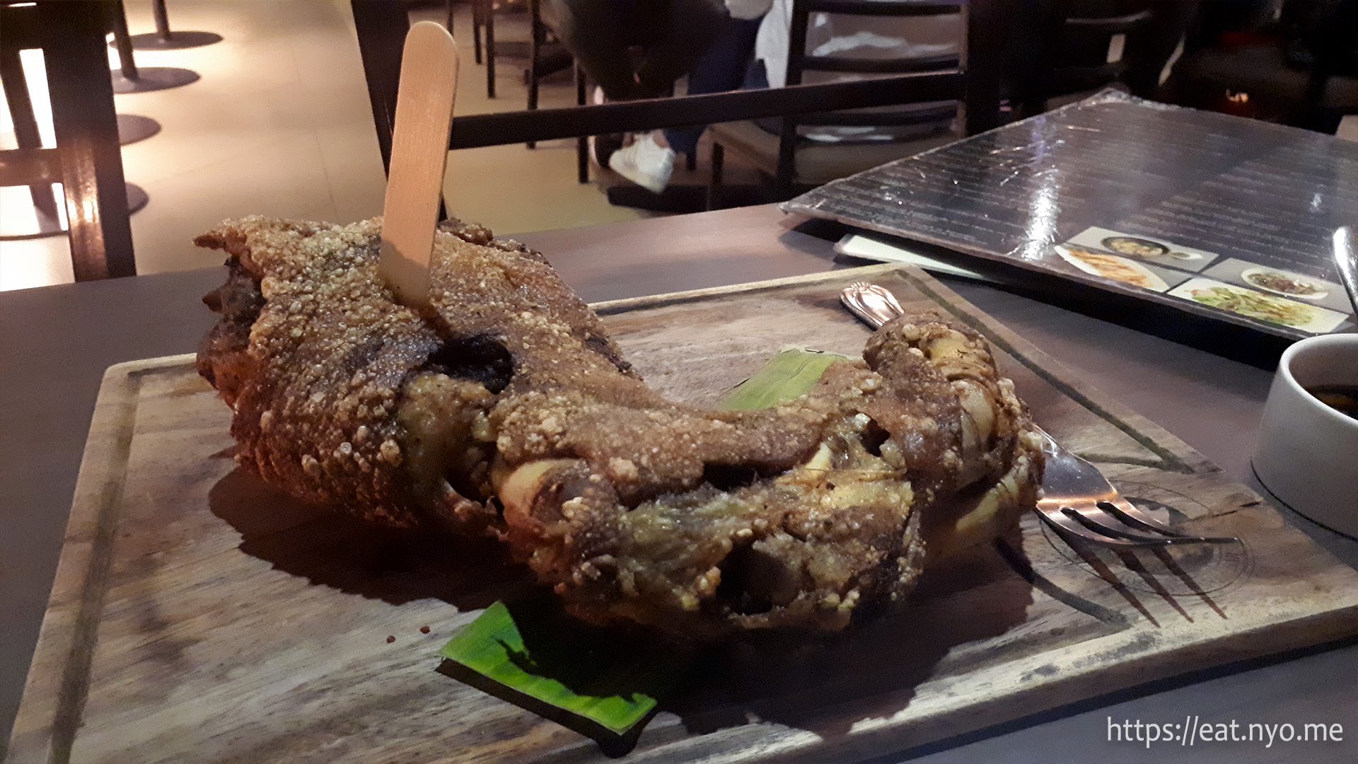 Melts-in-your-mouth Crispy Pata