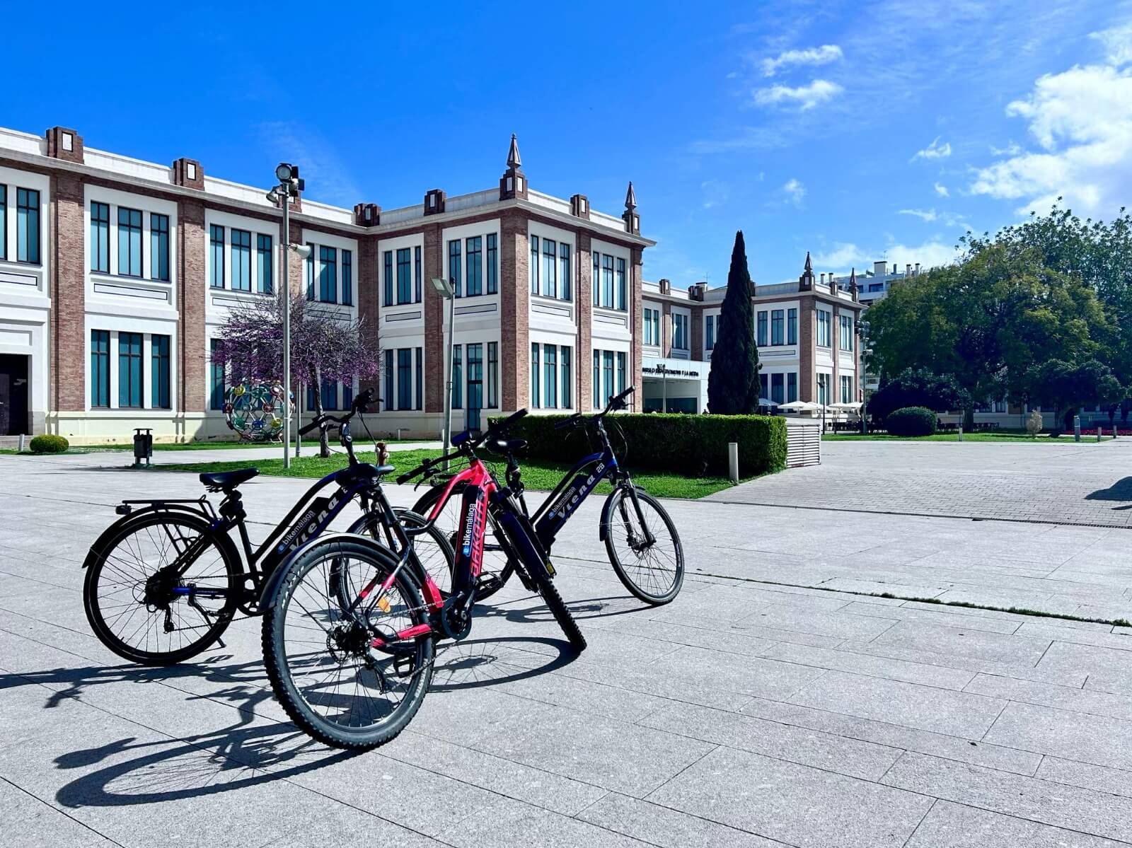 foto de bicicletas eléctricas en Malaga